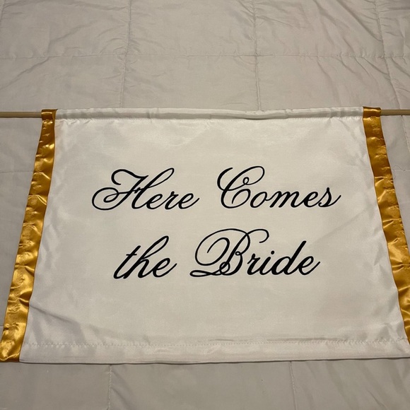 Here Comes the Bride Sign - Picture 2 of 3